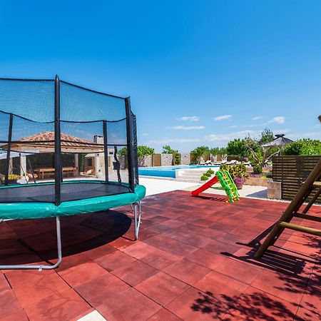 Villa Olive Garden Zadarvillas Pristeg المظهر الخارجي الصورة